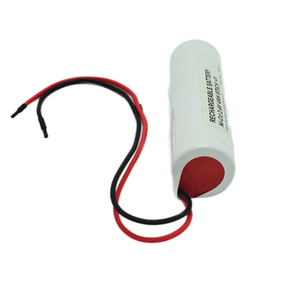Ni Cd D4000mah 2.4 Volt Baterai Lampu Keluar Tipe Stick Dengan PVC Putih