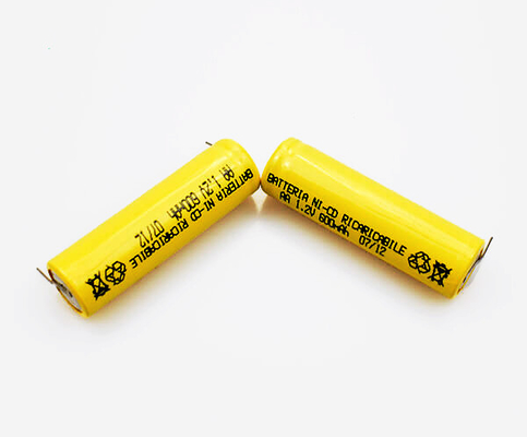 16.6g 1.2 V Ni Cd Baterai Isi Ulang Kuning PVC AA600mAh